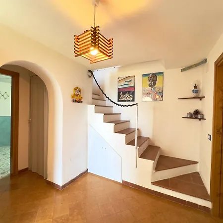 Casa Marina, Con Vista Mozzafiato Sulle Isole Eolie Сasa de vacaciones *